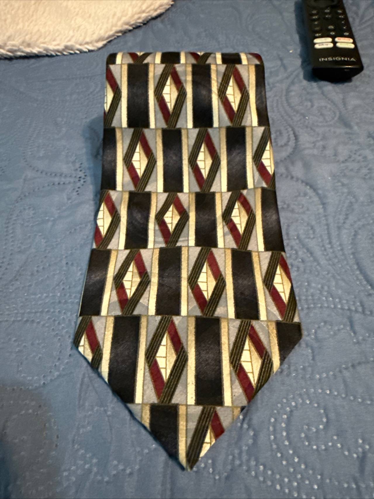 Men's Pierre Cardin silk Geometric Pattern Necktie