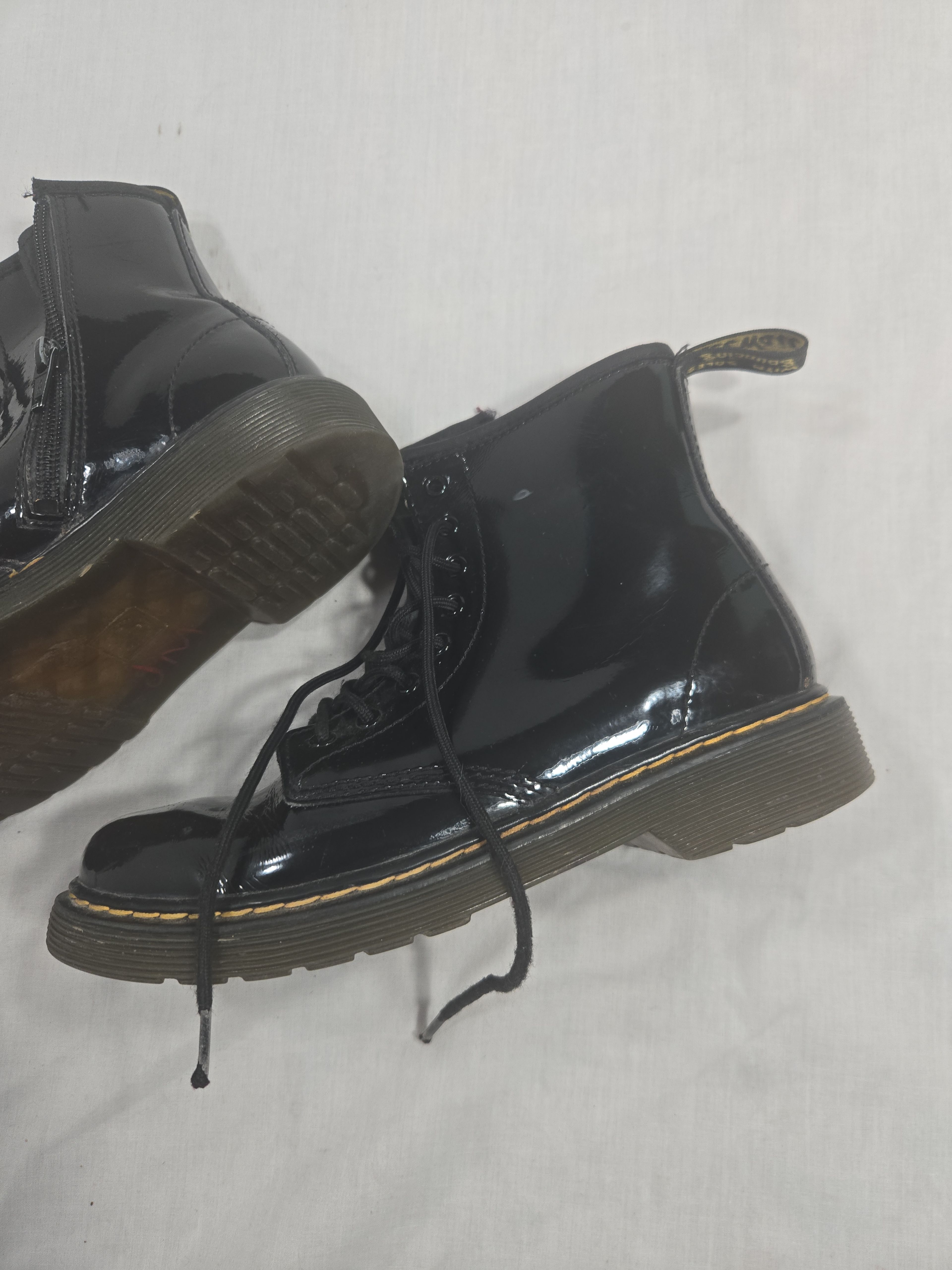 Dr. Martens Kids Delaney Patent Leather Boots size 3 - Image 4