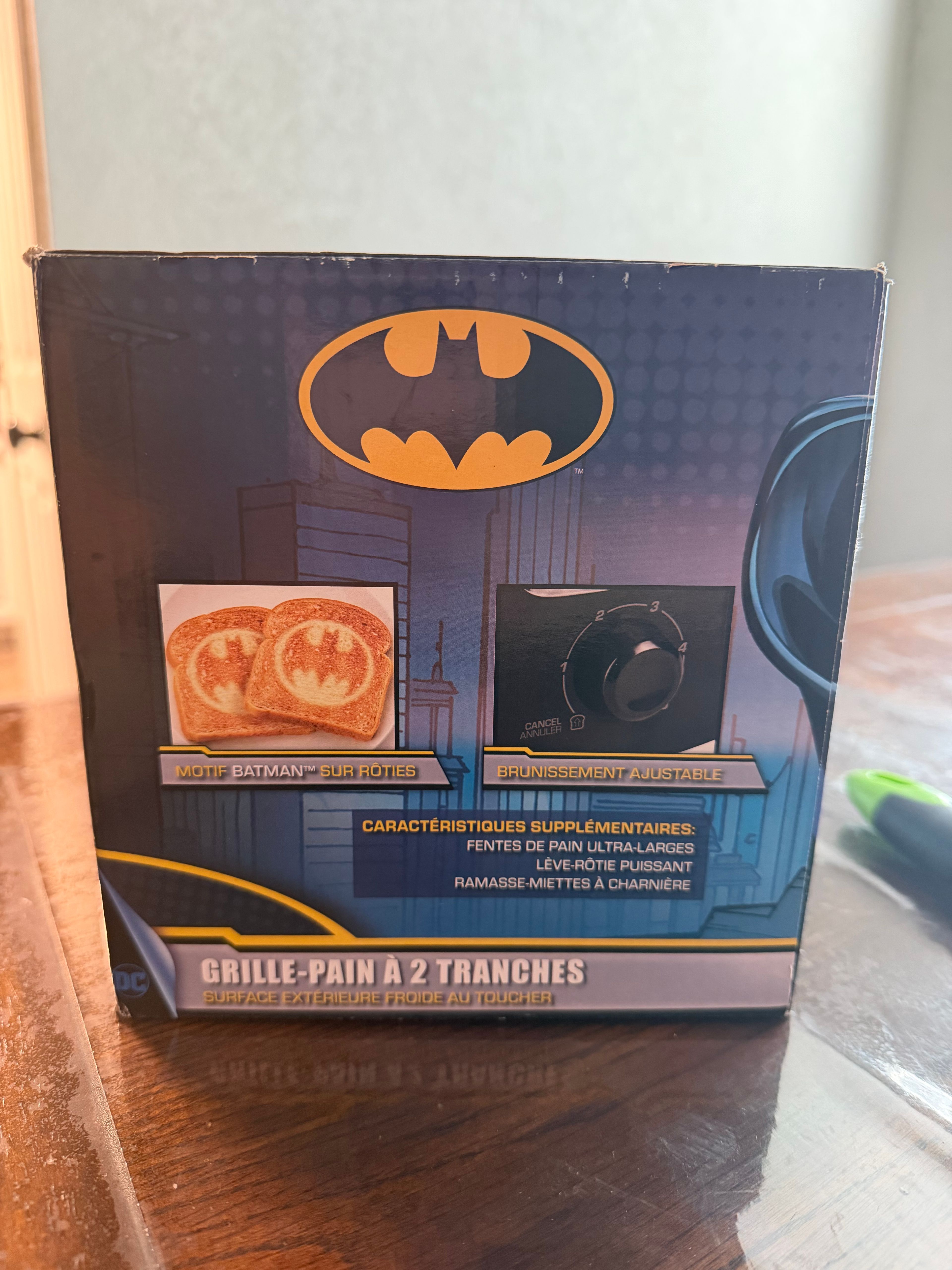 DC Comics Batman 2-Slice Toaster - Image 4