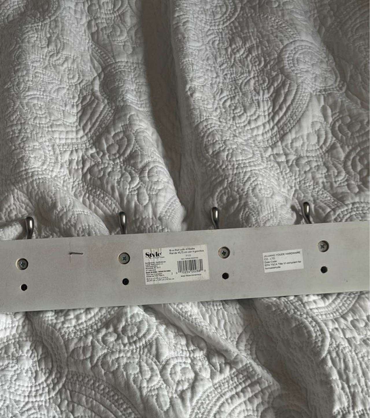 Style Selections 18-in White/Satin Nickel Hook Rail