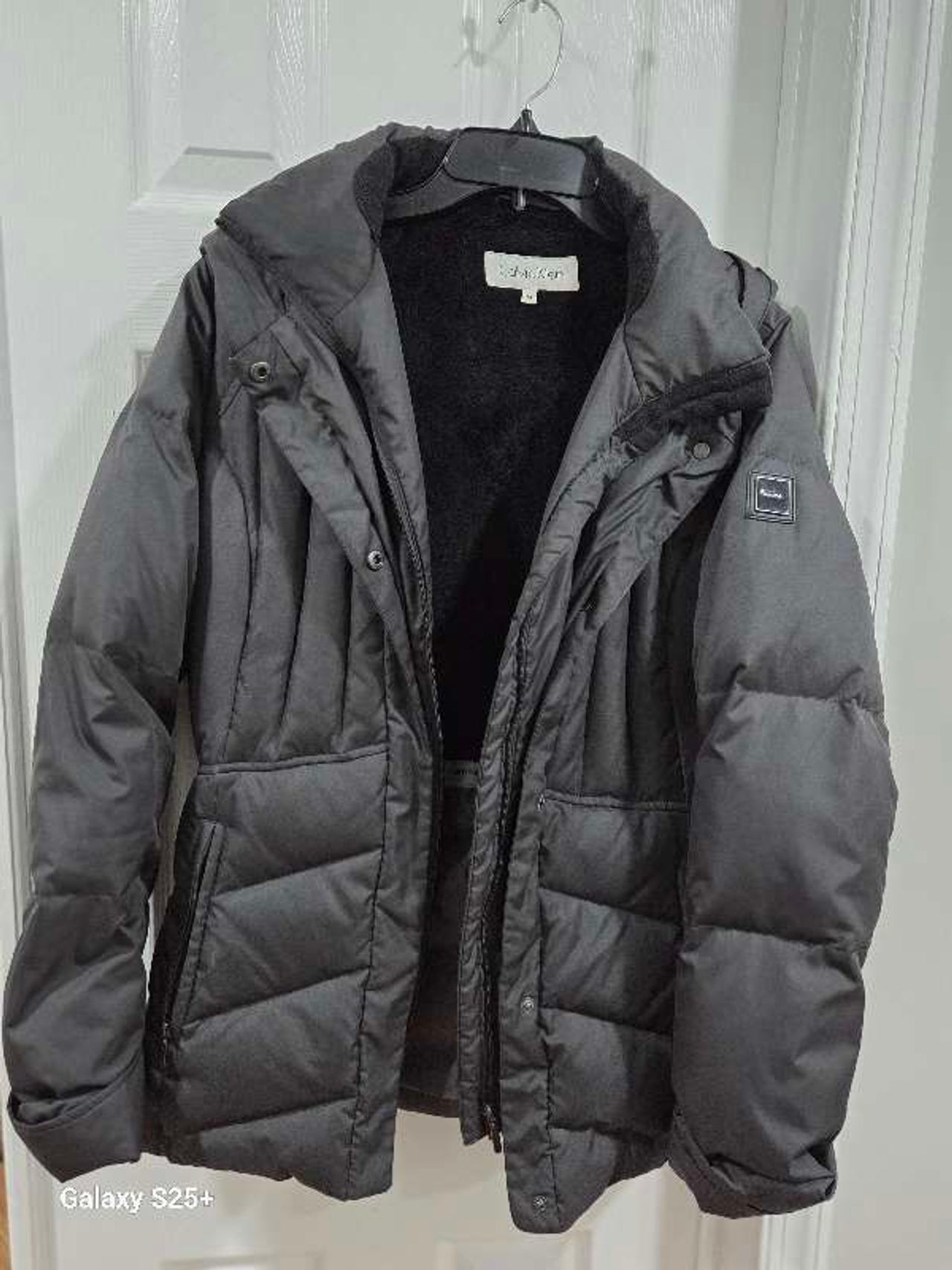 Calvin Klein Women's Chevron Quilted Puffer Jacket