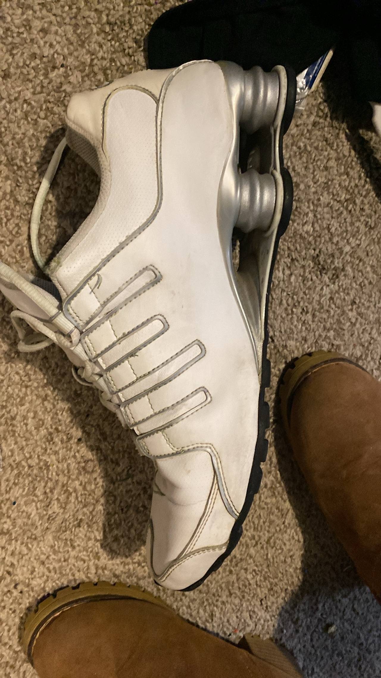 Nike Shox NZ White Silver