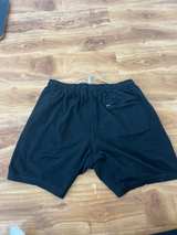 Vuori Kore Shorts size M - Image 3