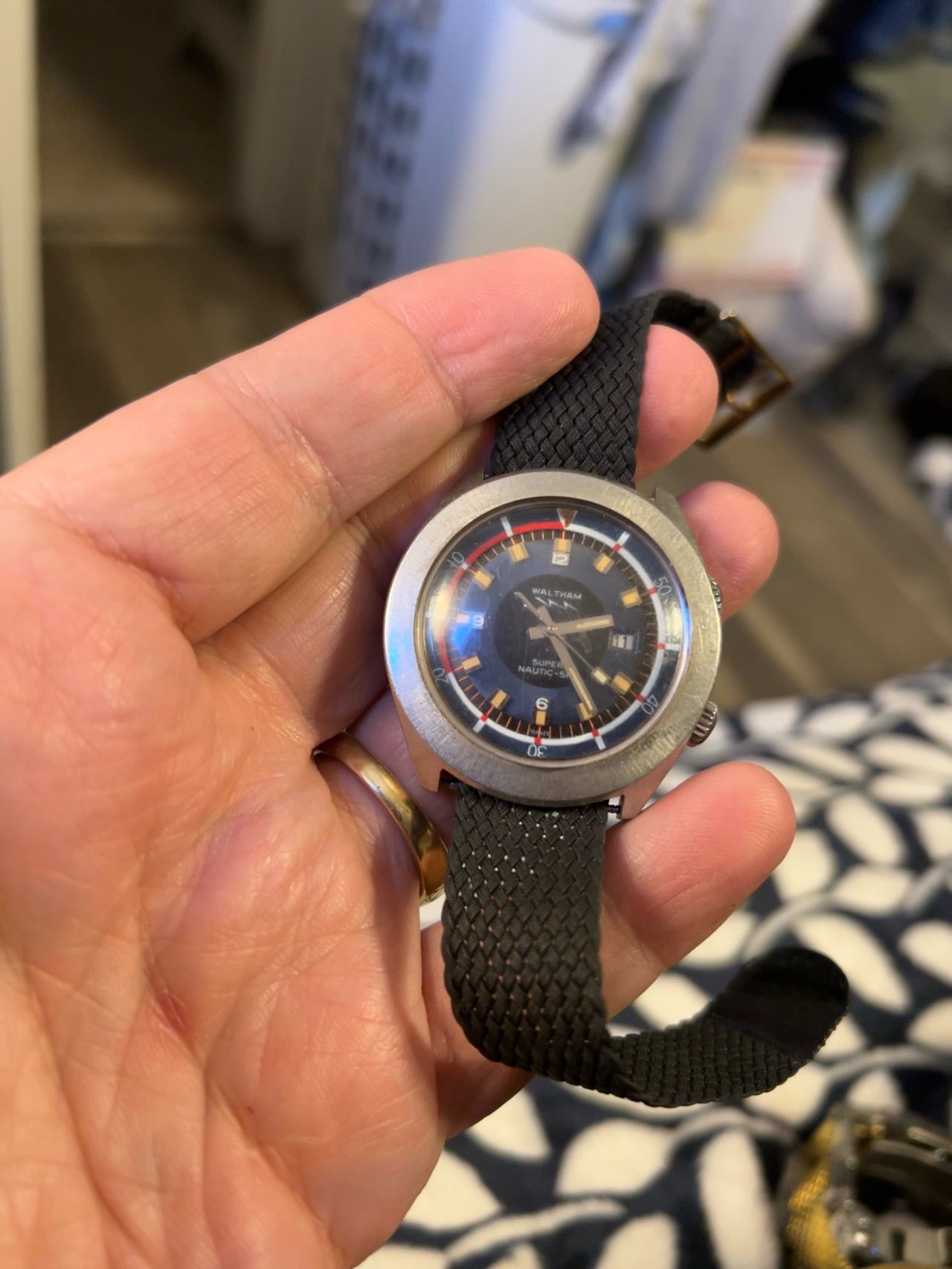 Waltham Super Nautic-Ski Super Compressor Diver Watch Stainless Steel Gray