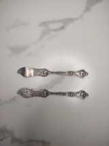 Reed & Barton Silverplate Butter Spreaders - Image 2