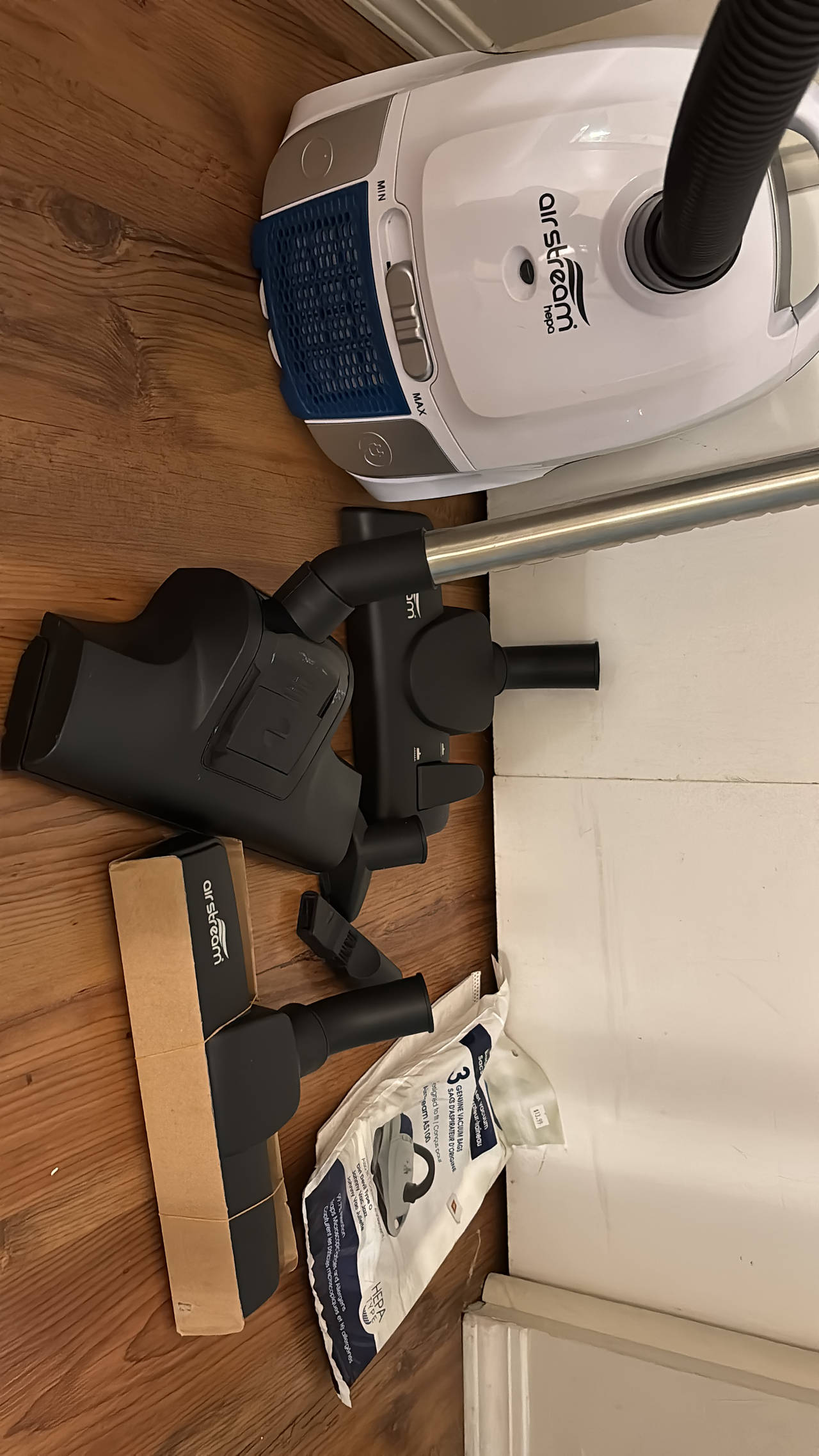 Airstream Canister Vacuum