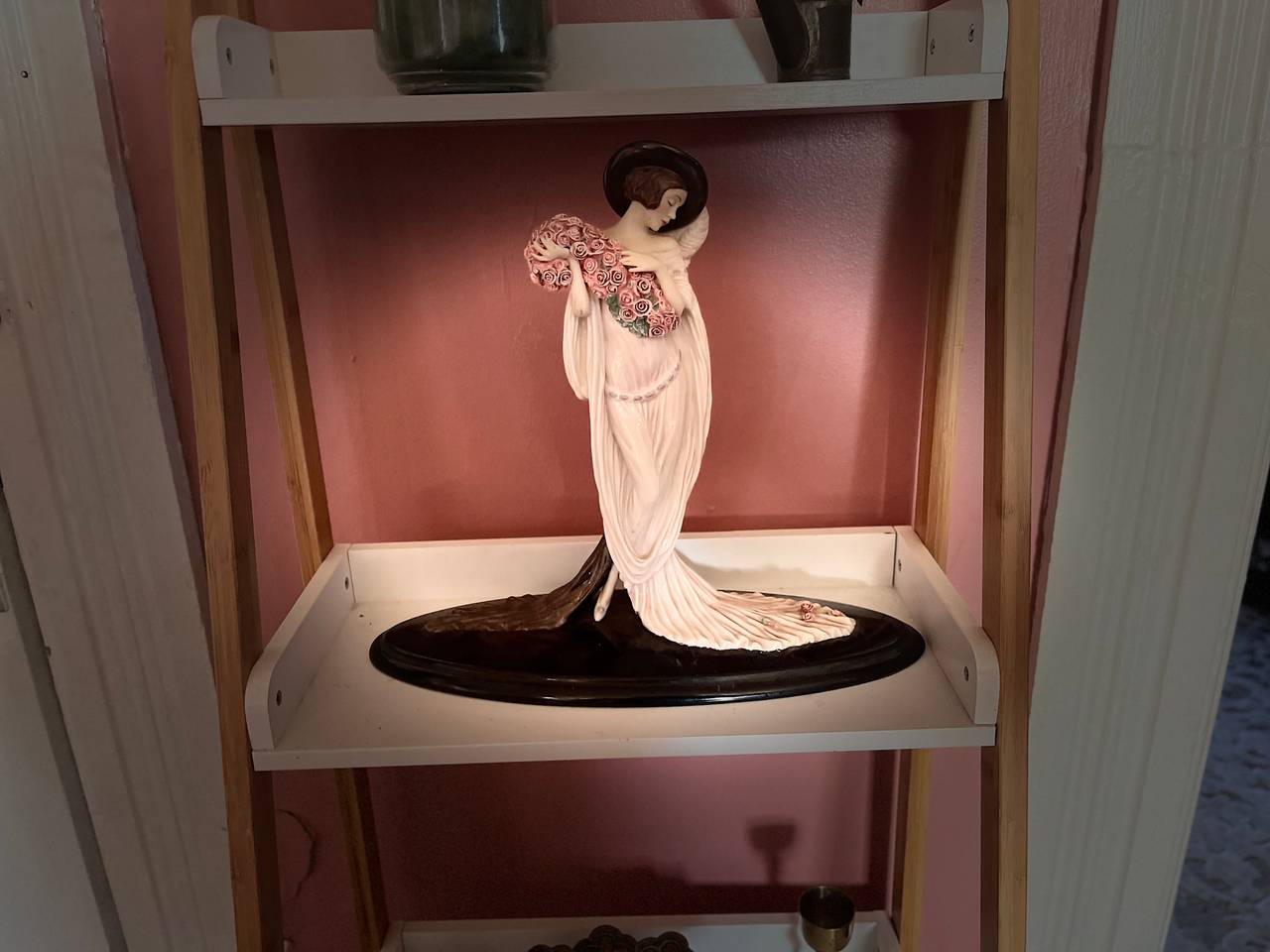 Giuseppe Armani The Lady with Roses Figurine