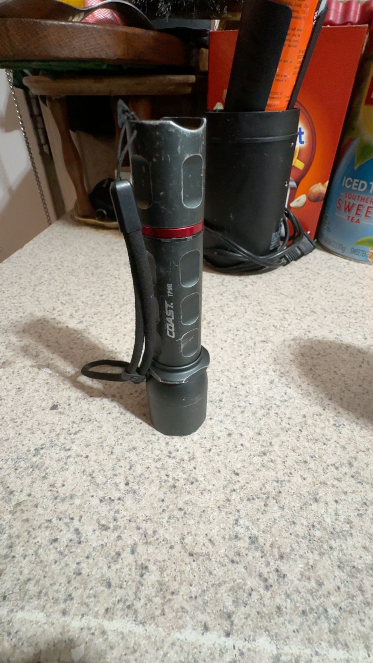 Coast XP11R Professional Series Flashlight