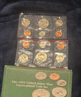 1993 United States Mint Uncirculated Coin Set - Image 1