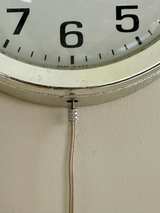 General Electric Model 2008-A Vintage Wall Clock - Image 1