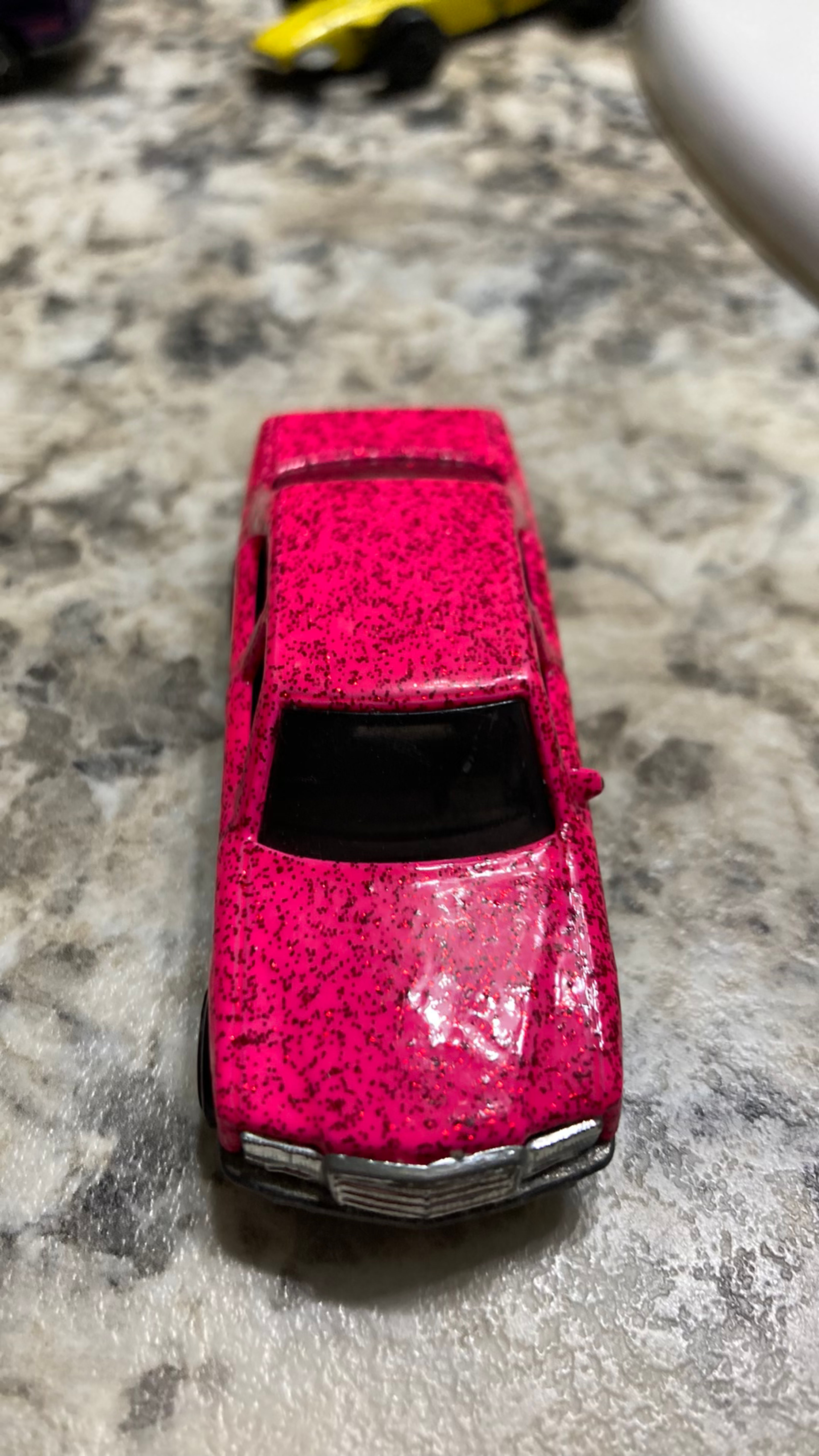 Hot Wheels Mercedes 380 SEL Pink Glitter - Image 2