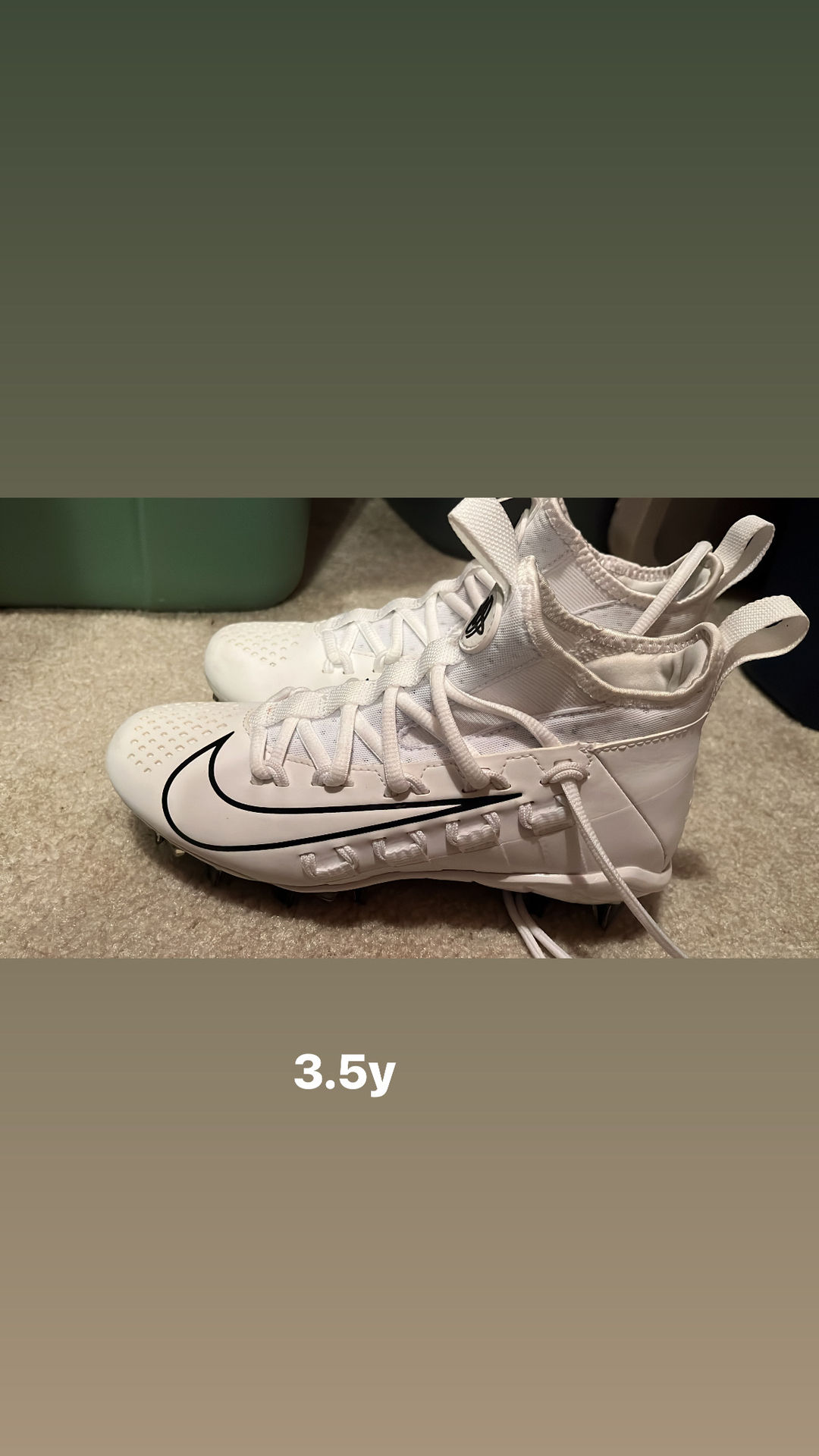 Nike Alpha Menace Shark 2 Youth Football Cleats 3.5y