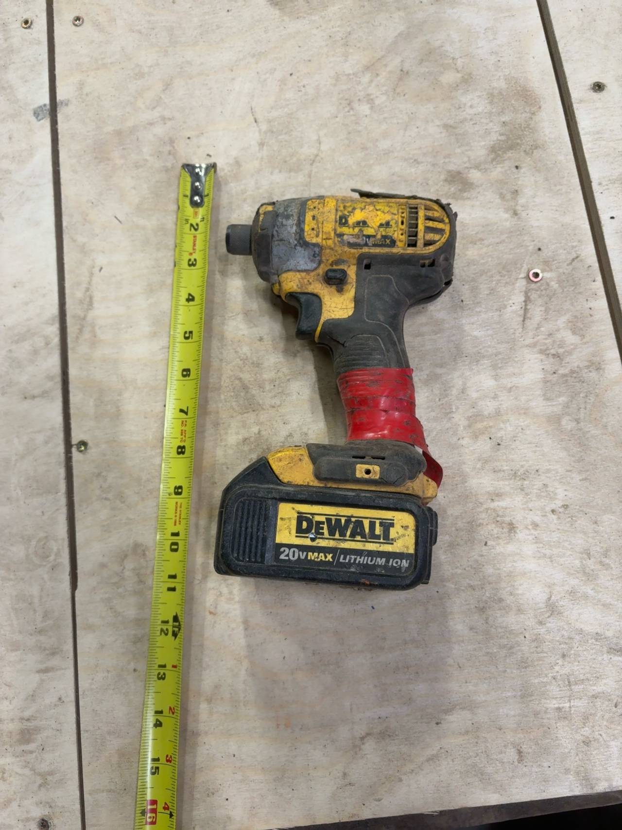 DEWALT DCF887 20V MAX XR 1/4" Impact Driver