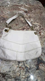 Michael Kors Jamesport Cream White Gold Shoulder Bag - Image 2