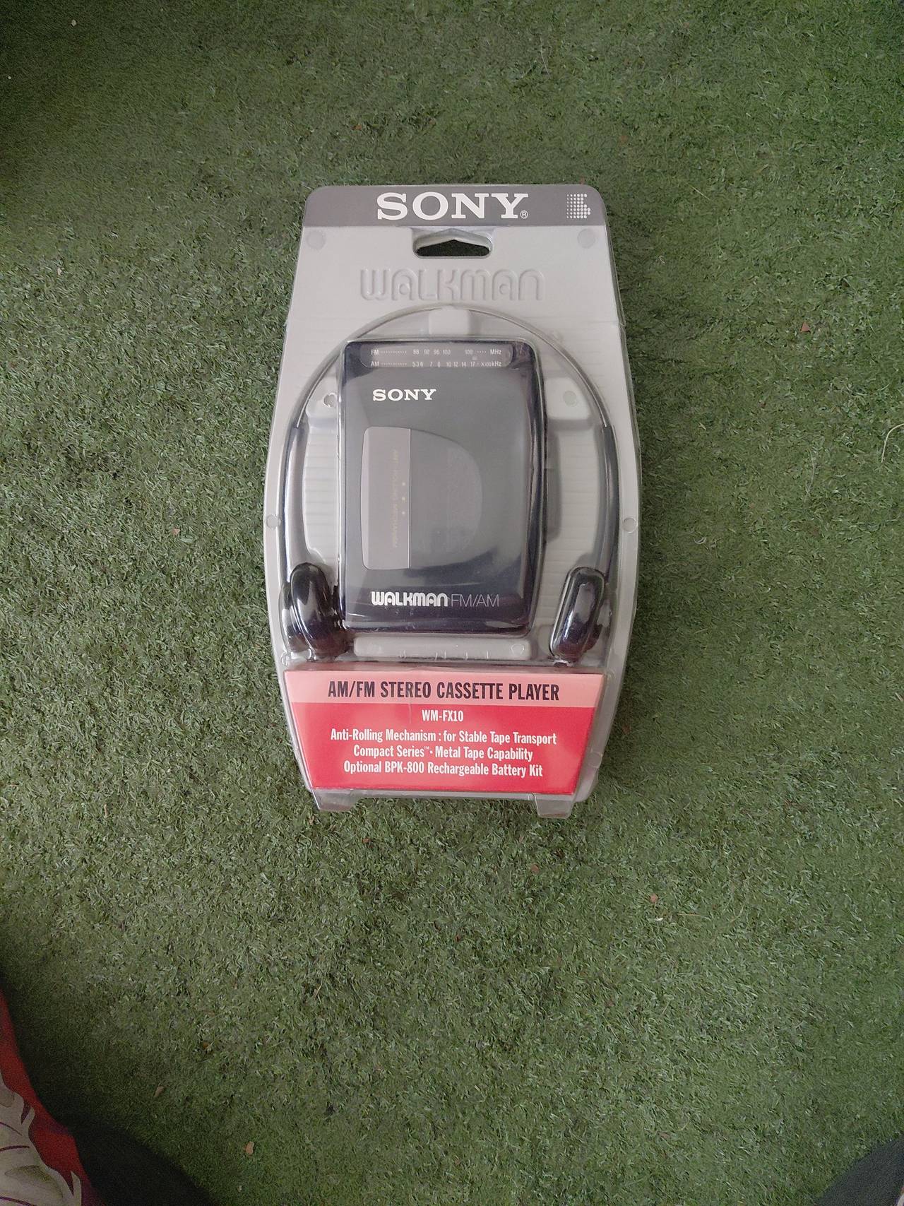 Sony Walkman WM-FX10 AM/FM Stereo Cassette Player