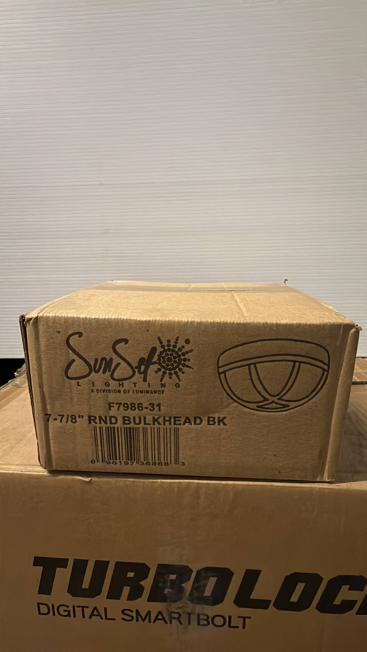 SunSet Lighting F7986-31 7-7/8" Round Bulkhead Black