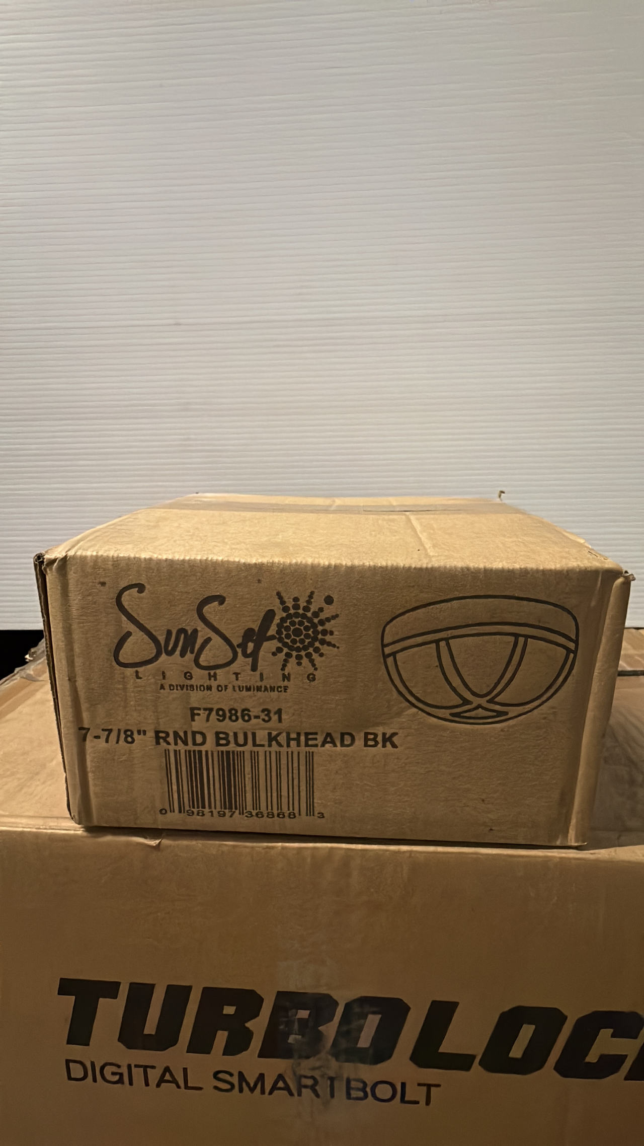 SunSet Lighting F7986-31 7-7/8" Round Bulkhead Black