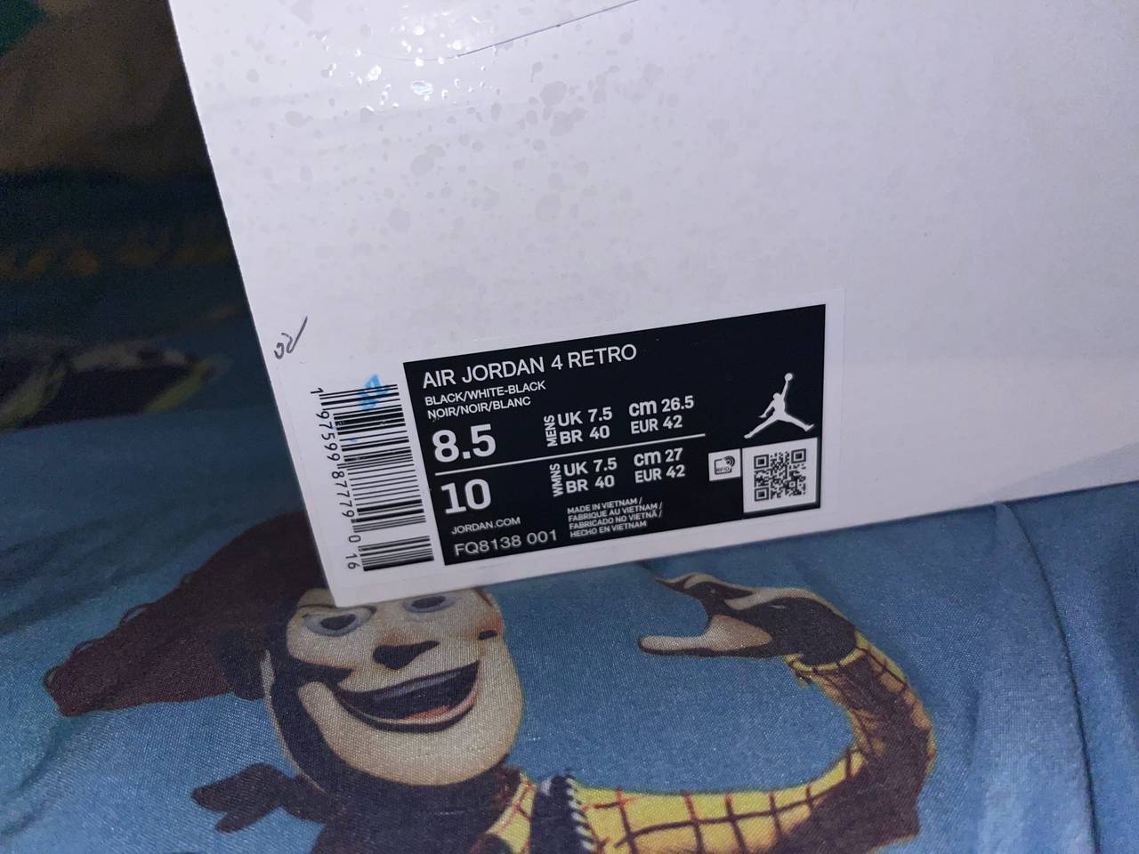 Air Jordan 4 Retro 'White Thunder'