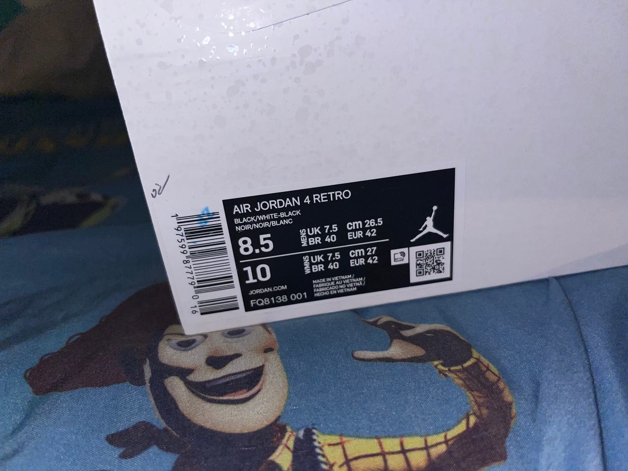 Air Jordan 4 Retro 'White Thunder'