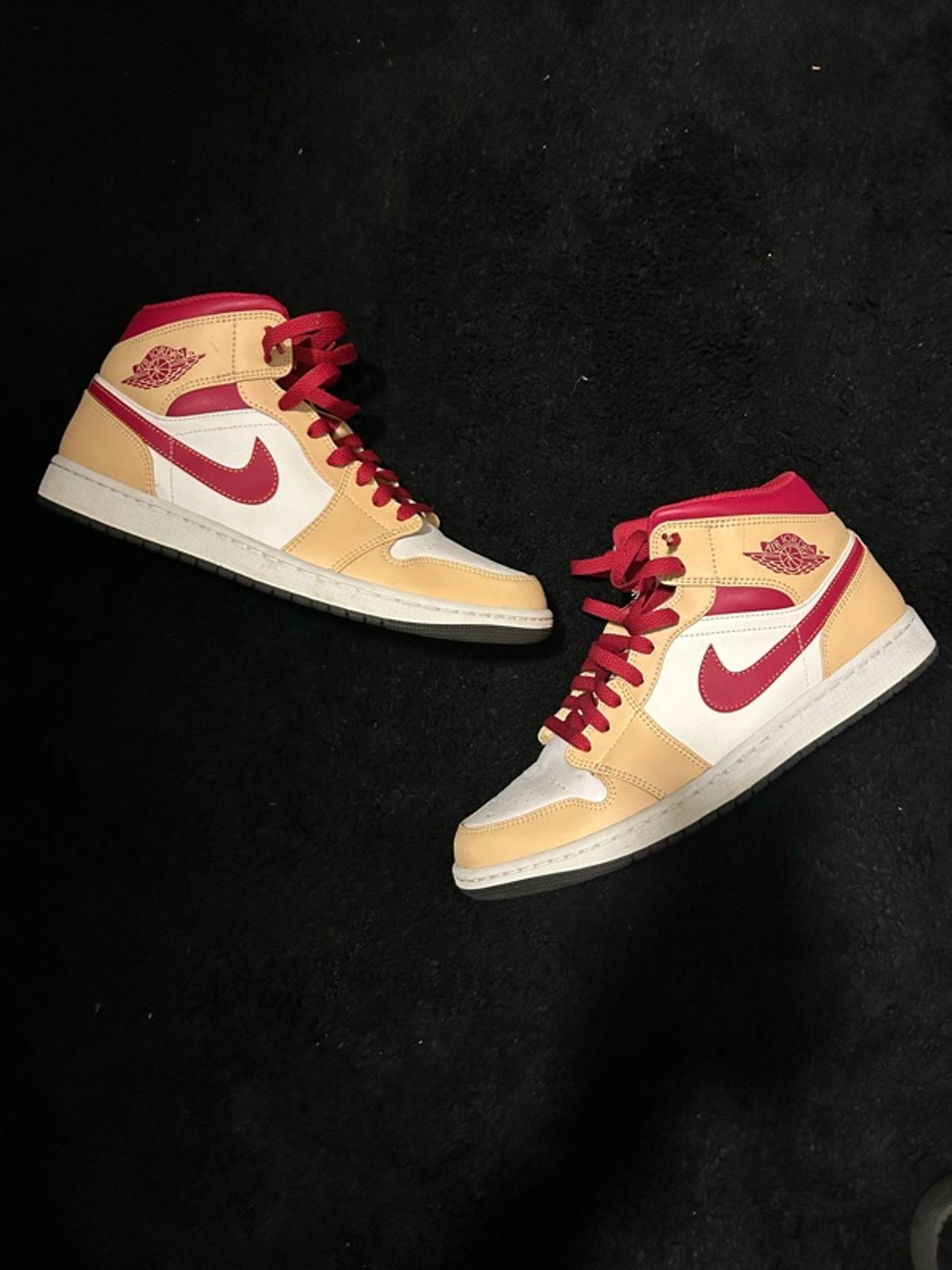 Nike Air Jordan 1 Mid Light Curry Cardinal Red