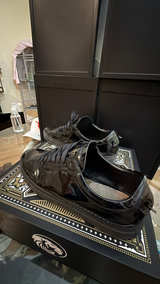 Louis Vuitton Frontrow Black Patent Leather Low Top Sneakers - Image 4