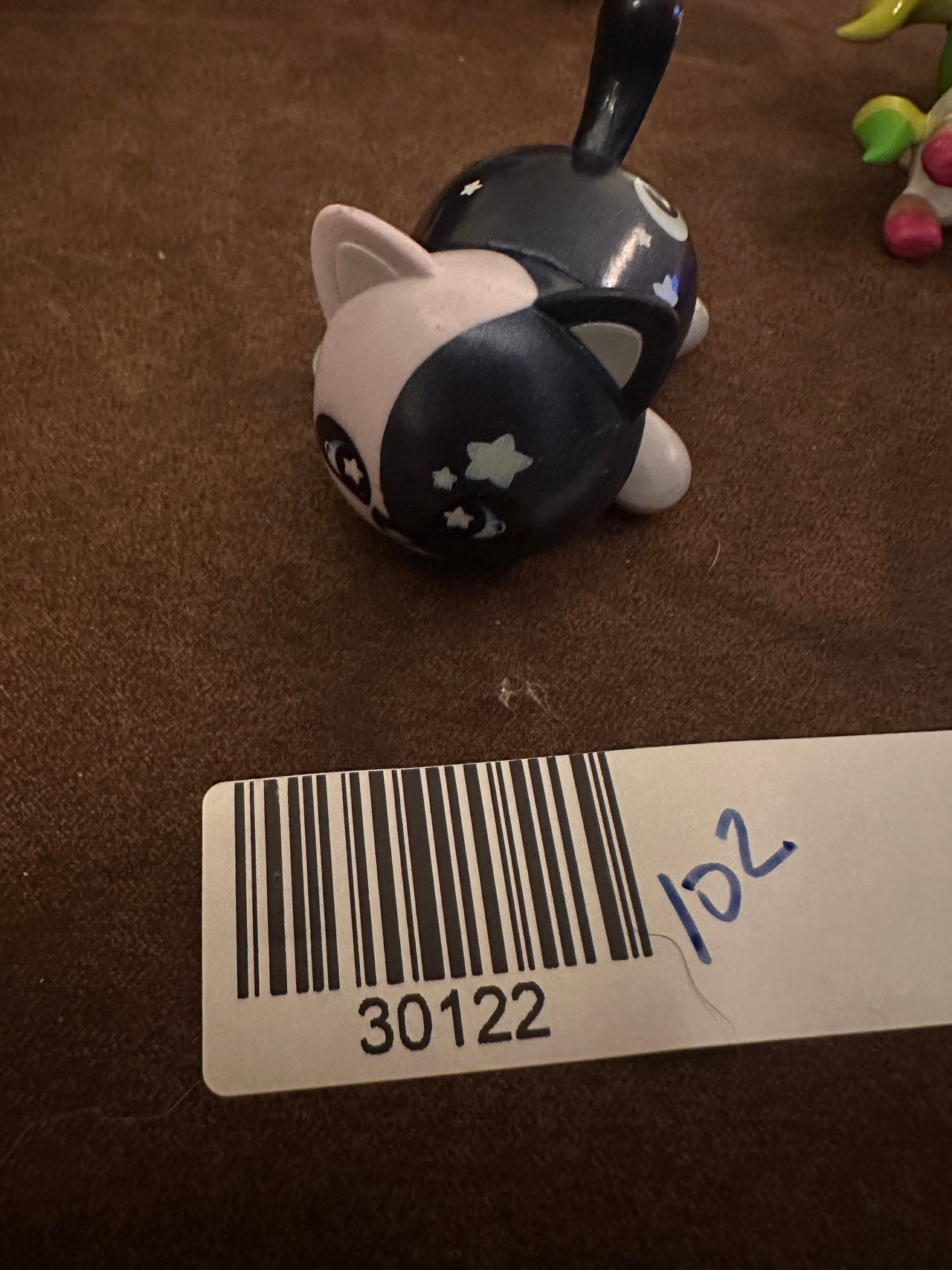 Aphmau STARRY cat collectible mystery figure. 102