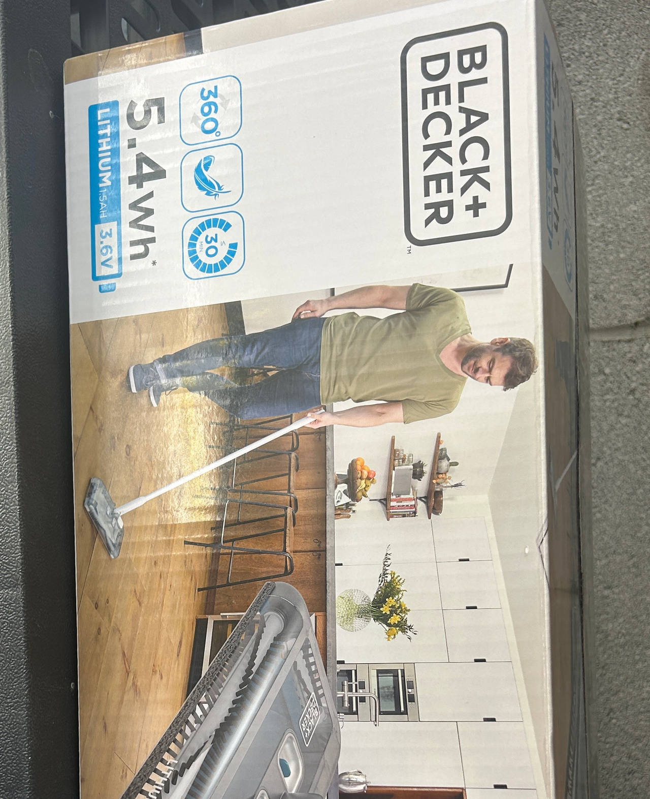 BLACK+DECKER 3.6V Lithium Floor Sweeper