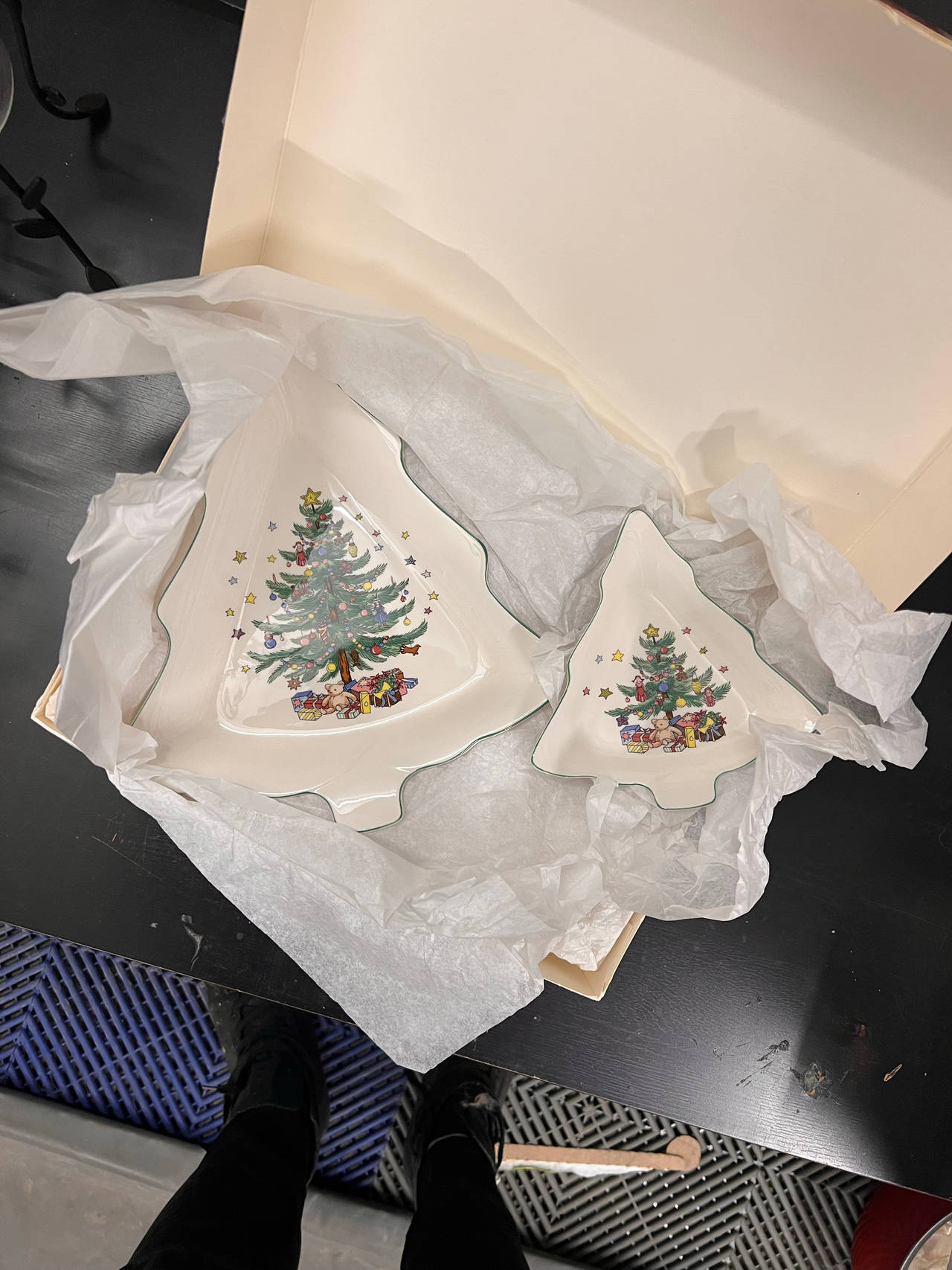 Vintage Niko Christmas Tree Shaped Serving Dishes