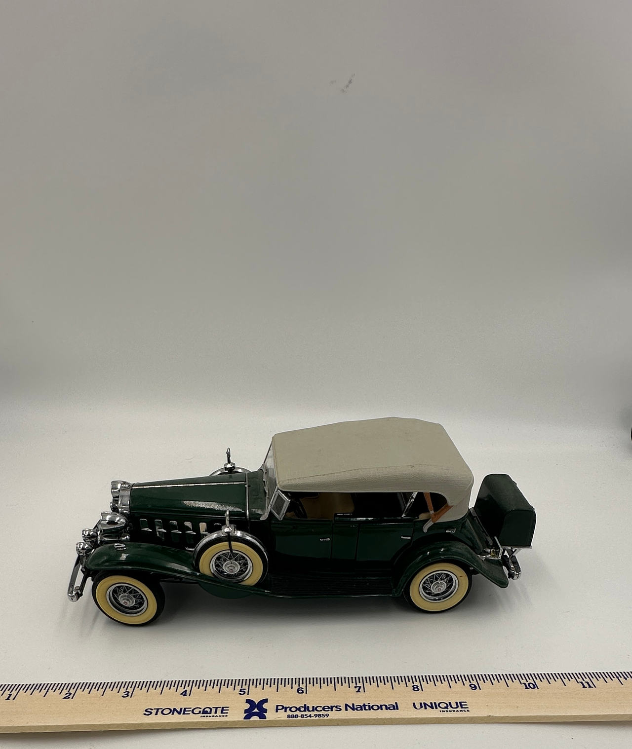 Franklin Mint 1932 Cadillac V-16 Phaeton 1:24 Scale