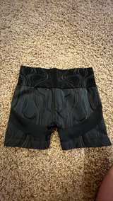 Gymshark  Seamless Shorts new without tags small - Image 4