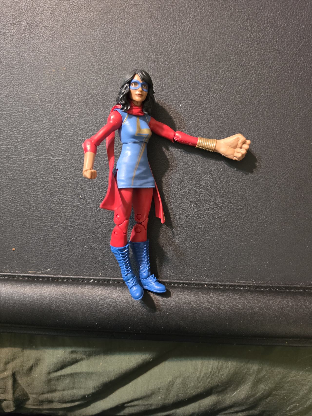 Hasbro Marvel Legends Ms. Marvel Kamala Khan Action Figure