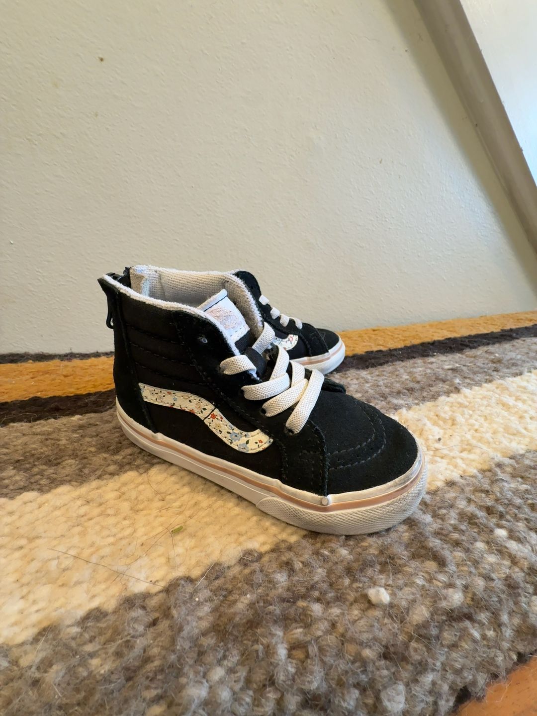 Vans Sk8-Hi Zip Toddler Black Floral : size 7