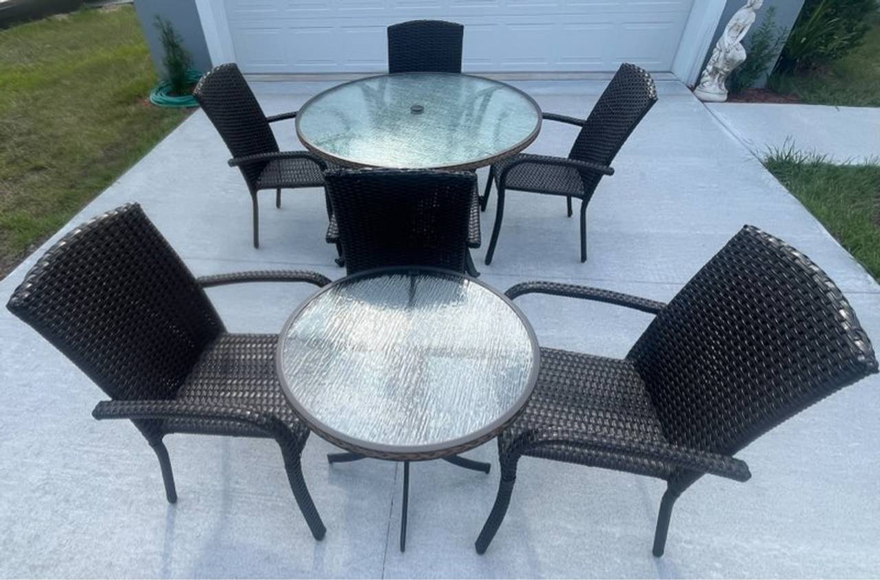 Outdoor Wicker Patio Dining Set