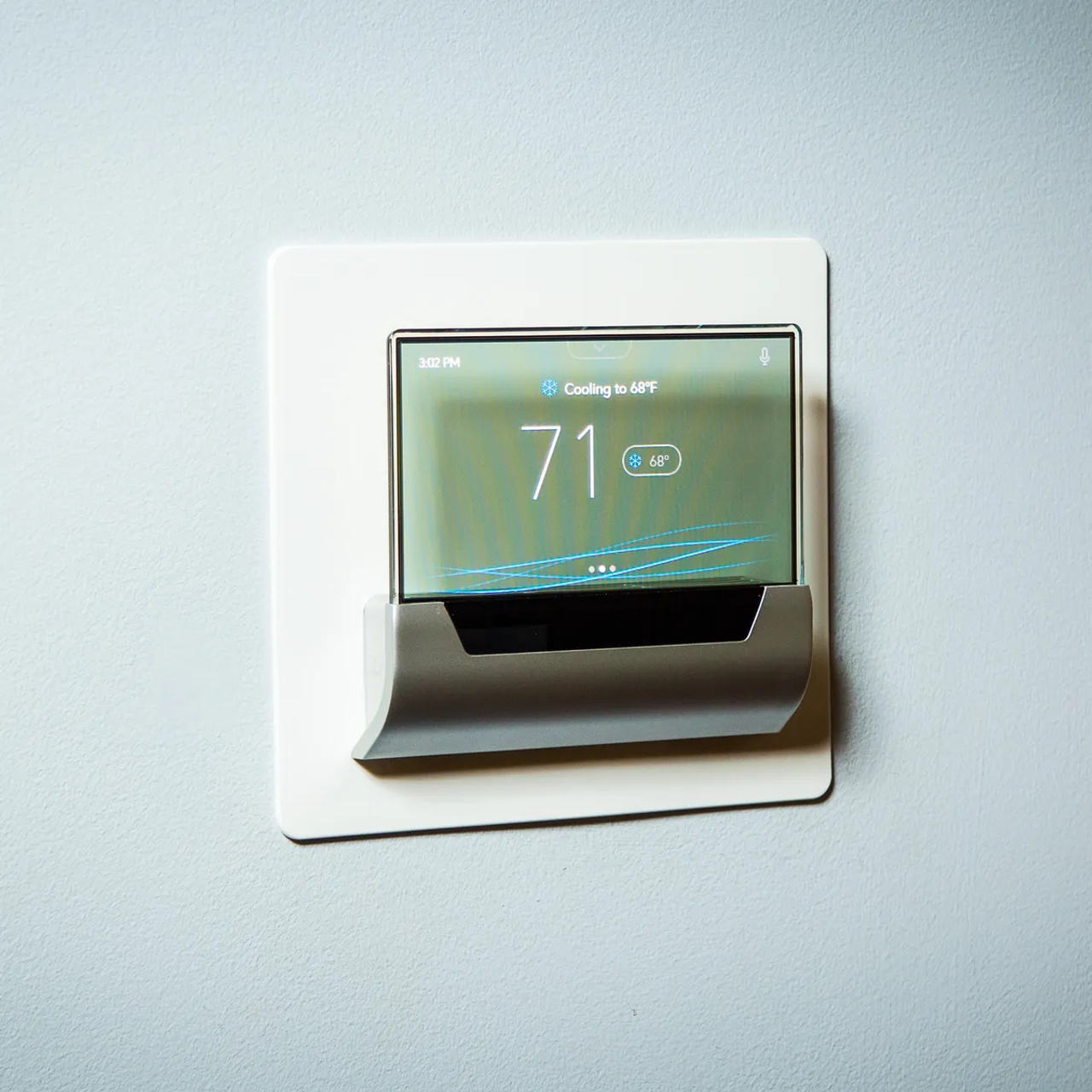 GLAS Smart Thermostat by Johnson Controls