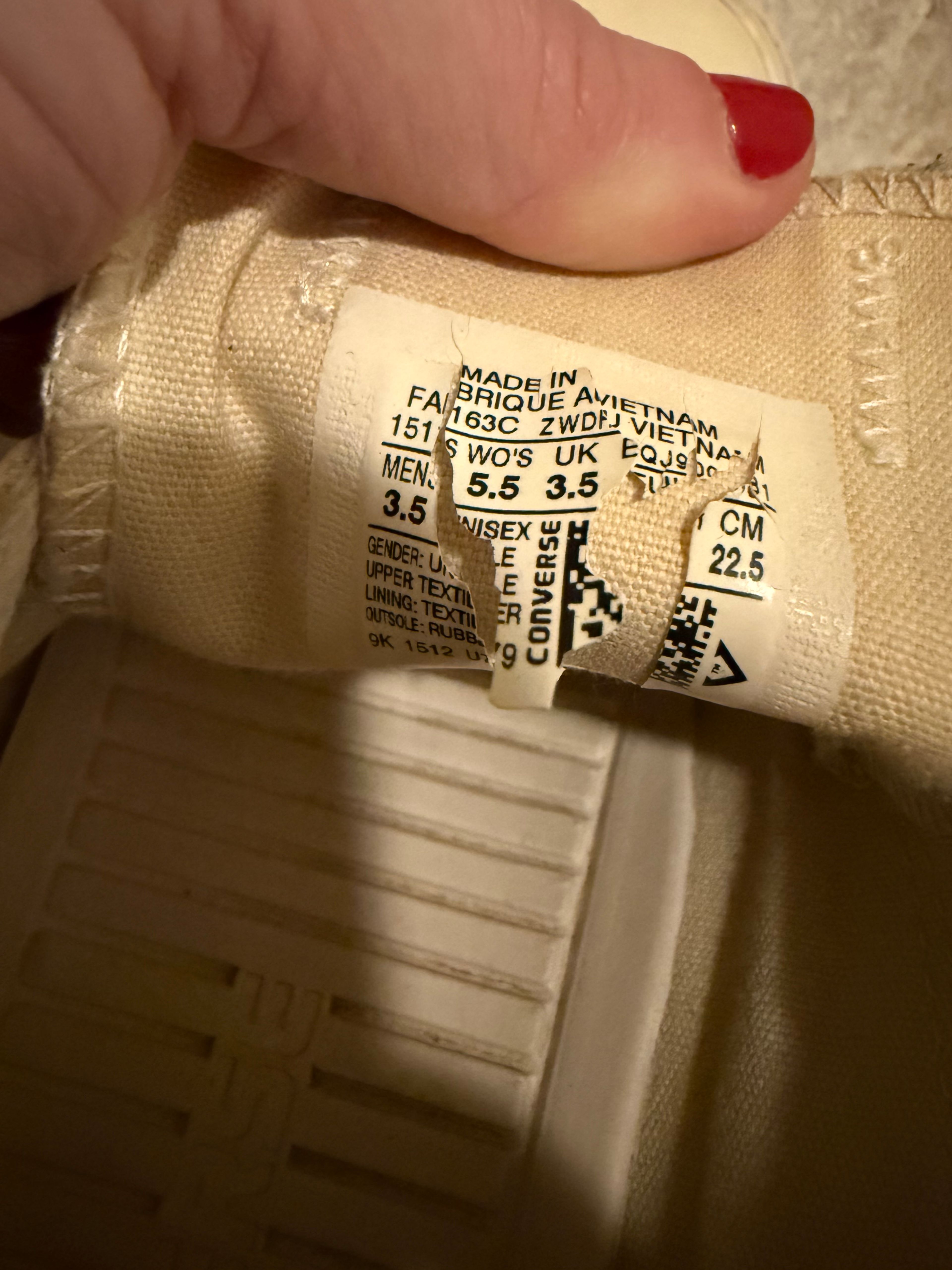 Converse Chuck Taylor All Star Unisex Sneakers - Image 2