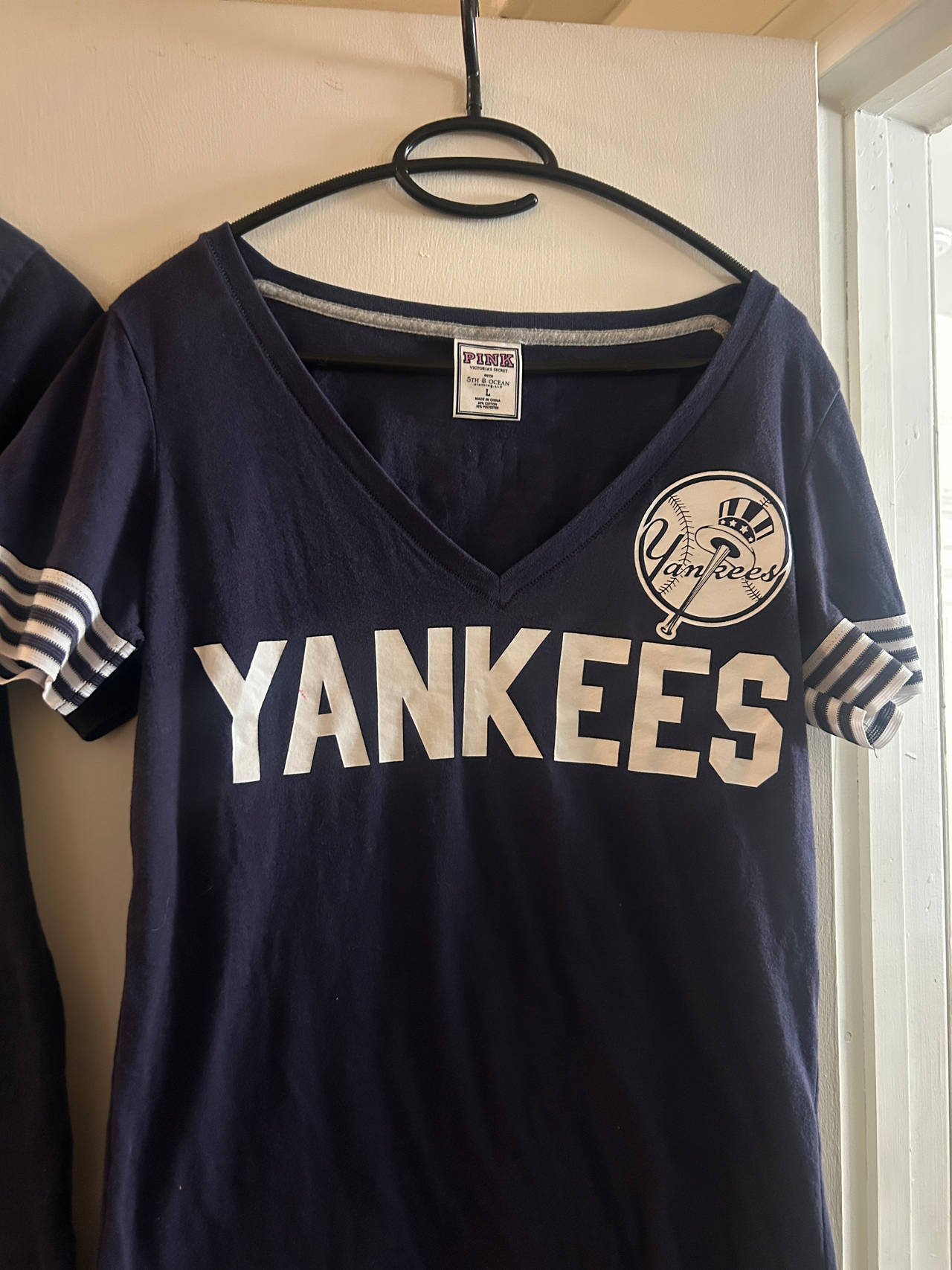New York Yankees Women's V-Neck T-Shirt