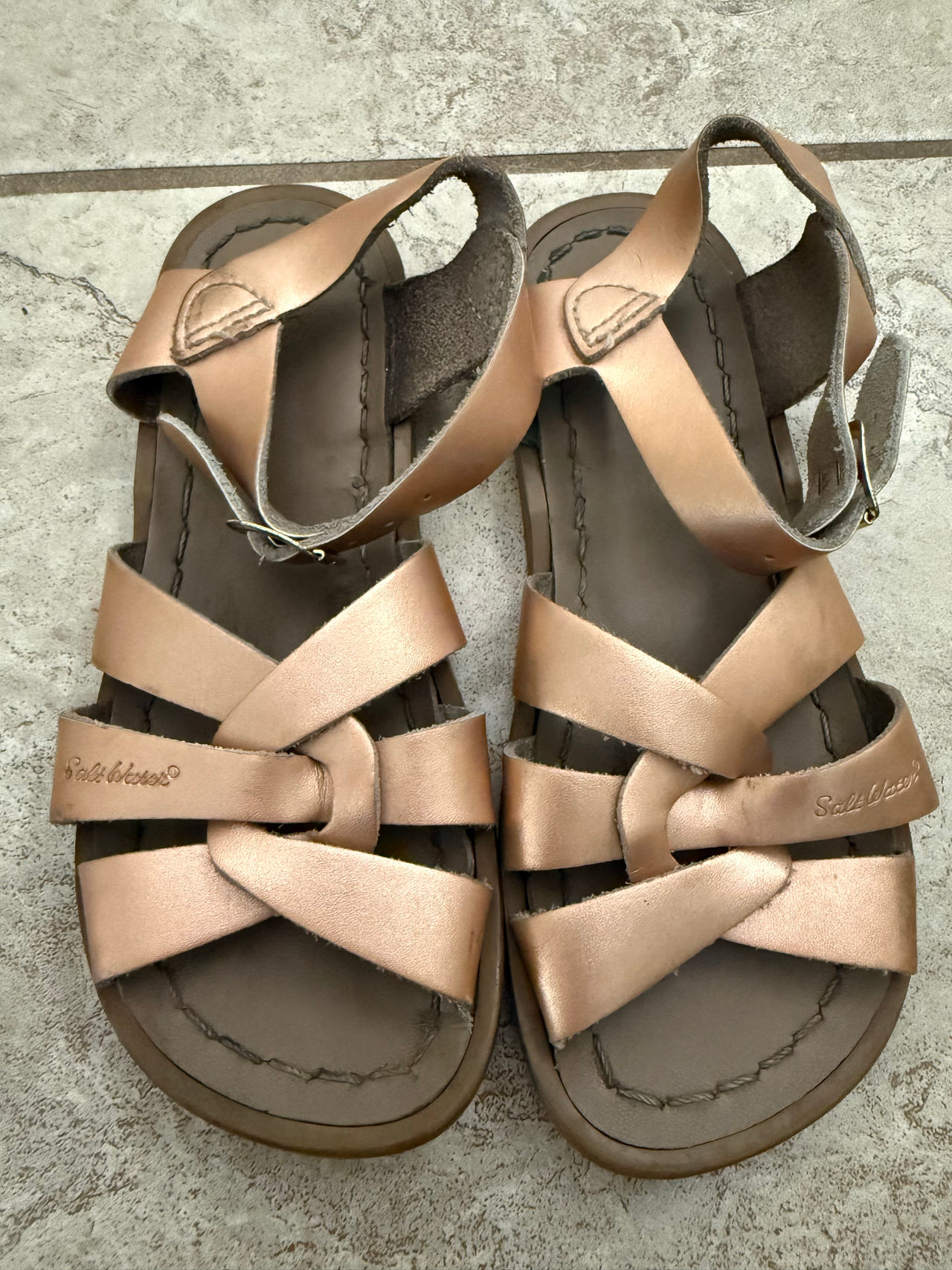 Salt Water Sandals Original Rose Gold Kids Size 11