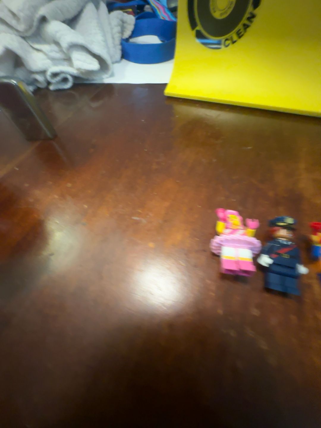 LEGO Candy Rapper Minifigure (The LEGO Movie 2)
Barb Gordon and worker Lego lot