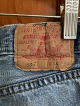 Distressed Light Wash Jeans Levi-Strauss 501 Vintage. - Image 3