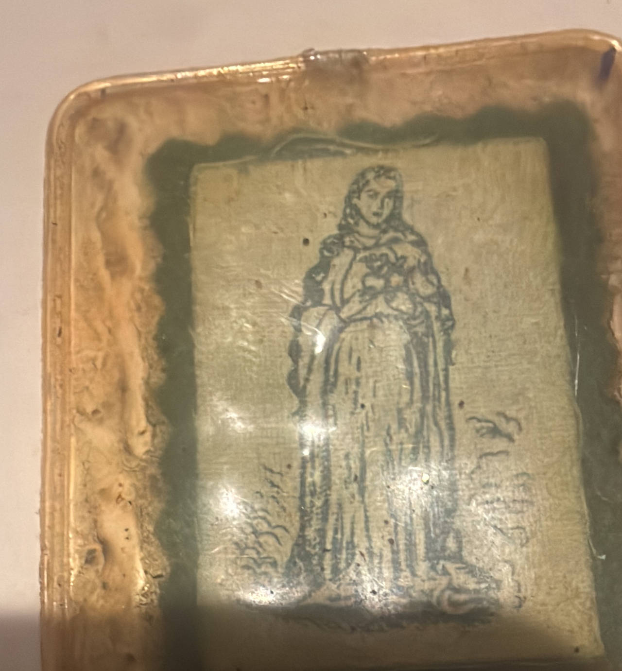 Vintage Virgin Mary Resin Religious Plaque