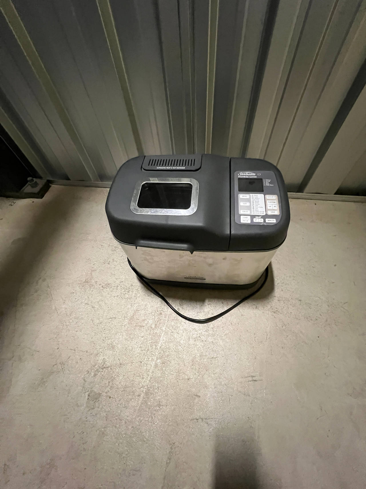 Sunbeam Bakehouse Compact Bread Maker