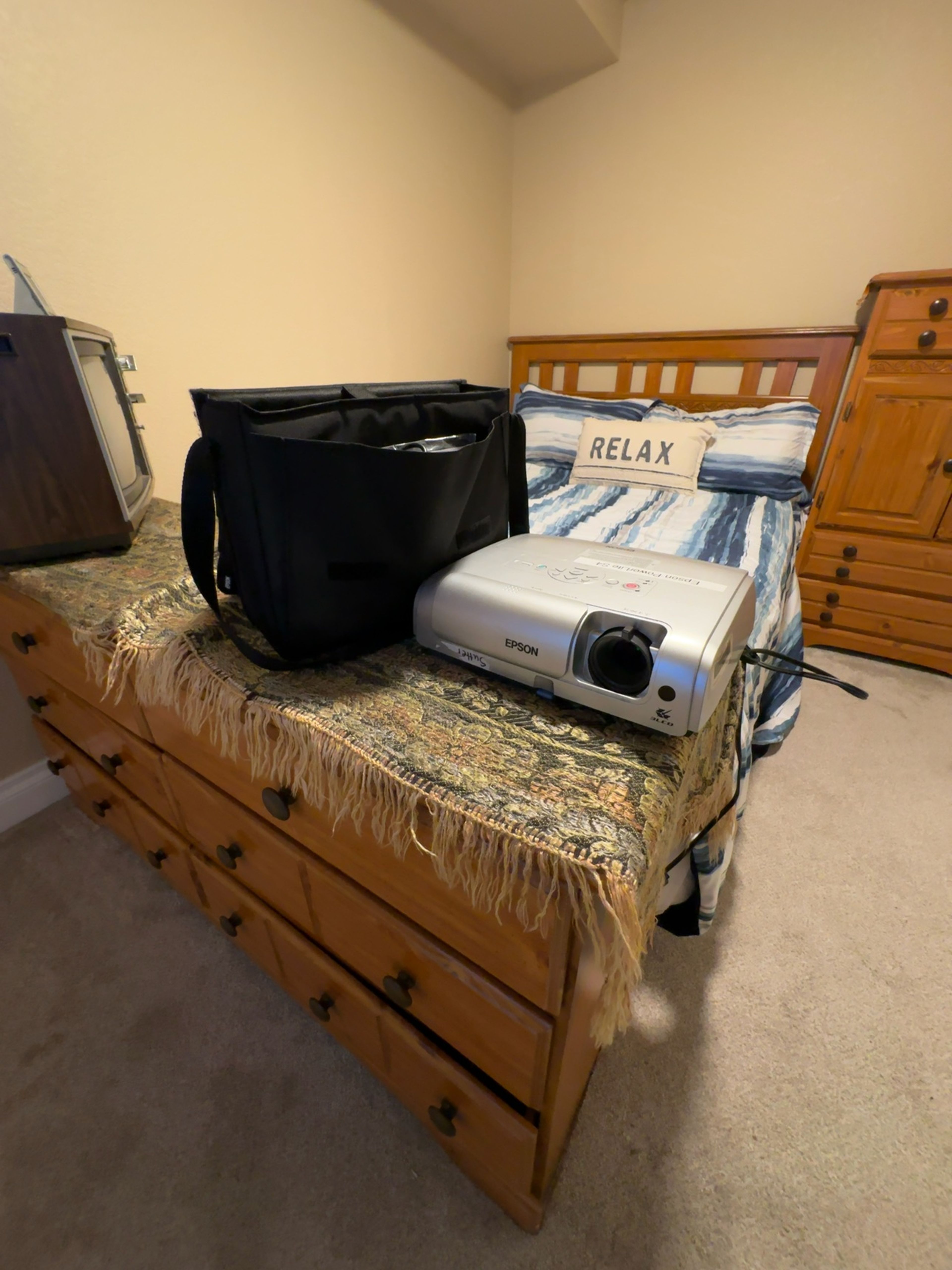 Epson PowerLite S4 LCD Projector