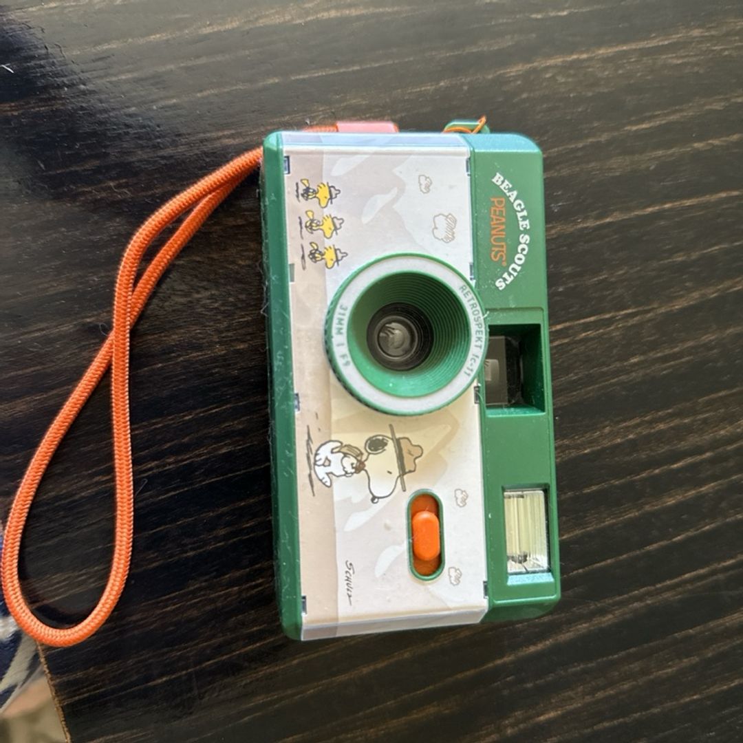 Retrospekt Peanuts Beagle Scouts 35mm Film Camera