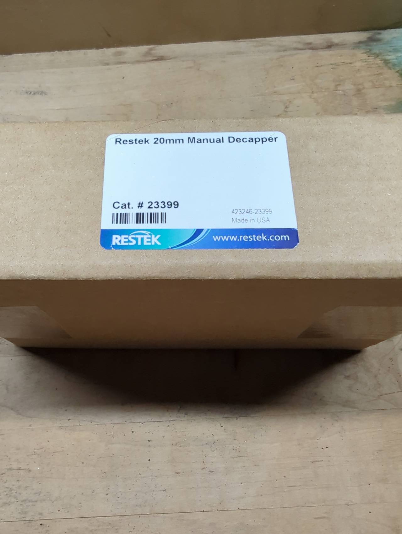 Restek 20mm Manual Decapper