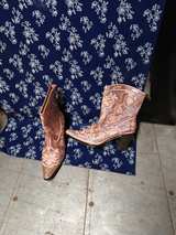 Corral Women's Crystal Embroidery Western Boots - Image 2