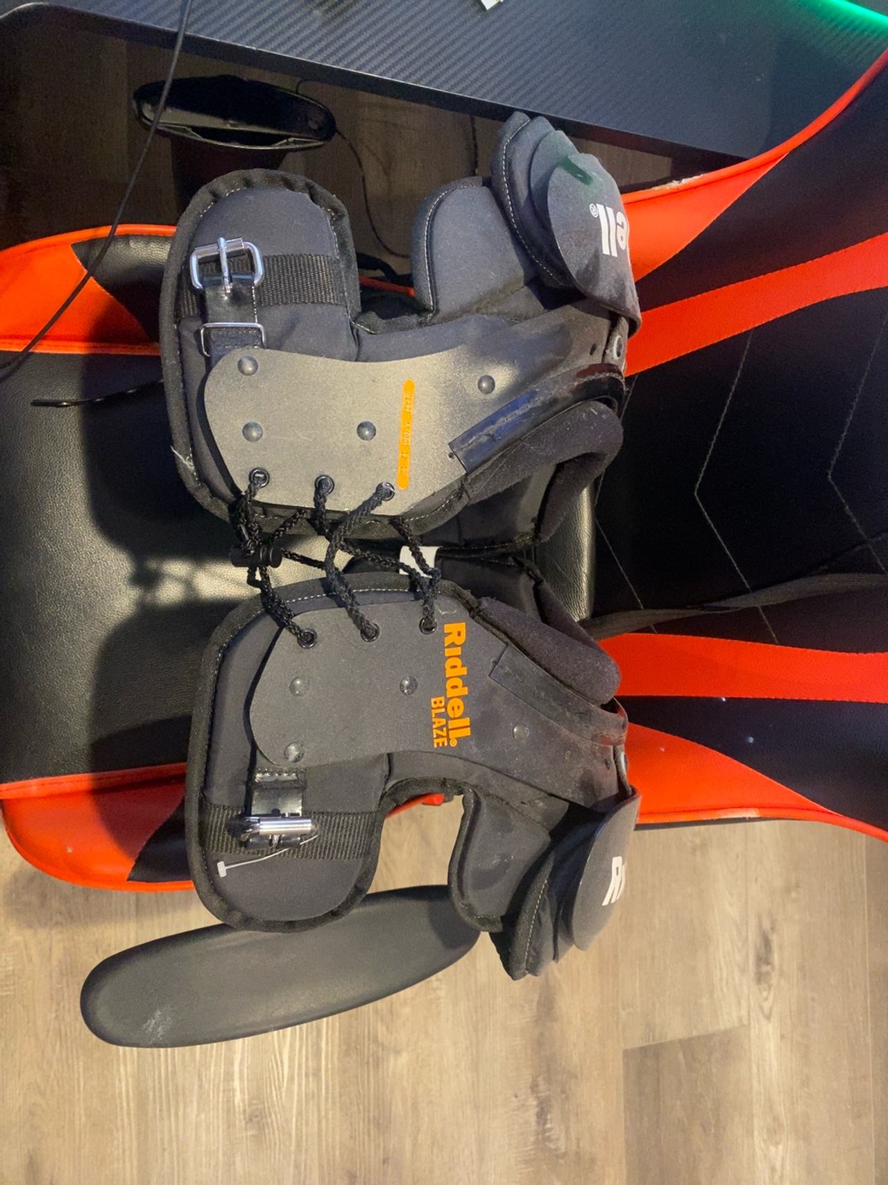 Riddell Blaze Football Shoulder Pads Black