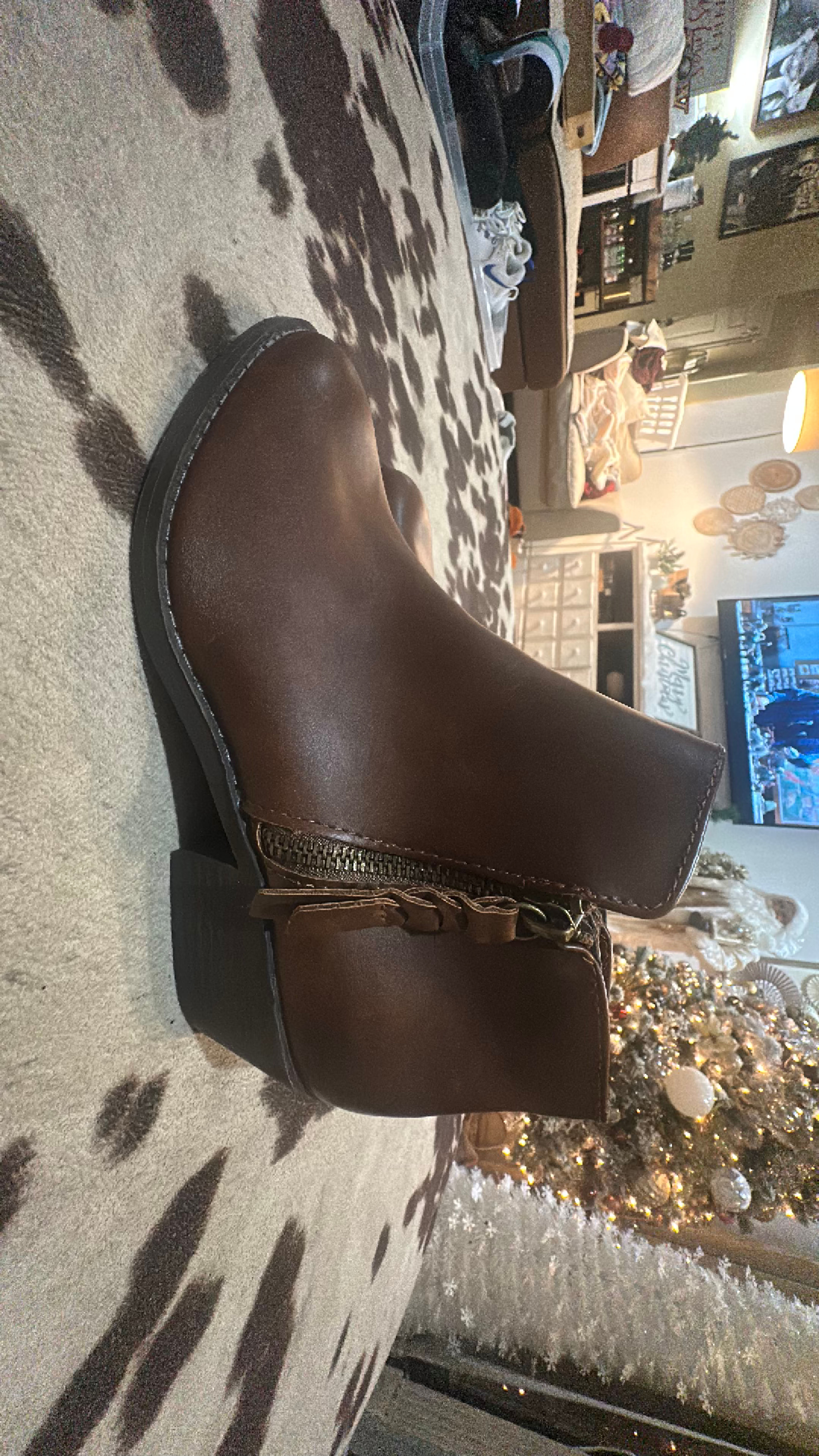 Arizona Women's Ankle Boot Cognac size 6M - Image 4