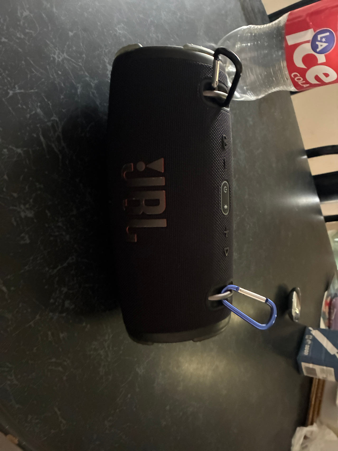 JBL Charge 4