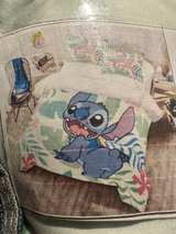 Lilo & Stitch Paradise Dream 7 Piece Queen Bed Set - Includes Reversible Comfort - Image 2