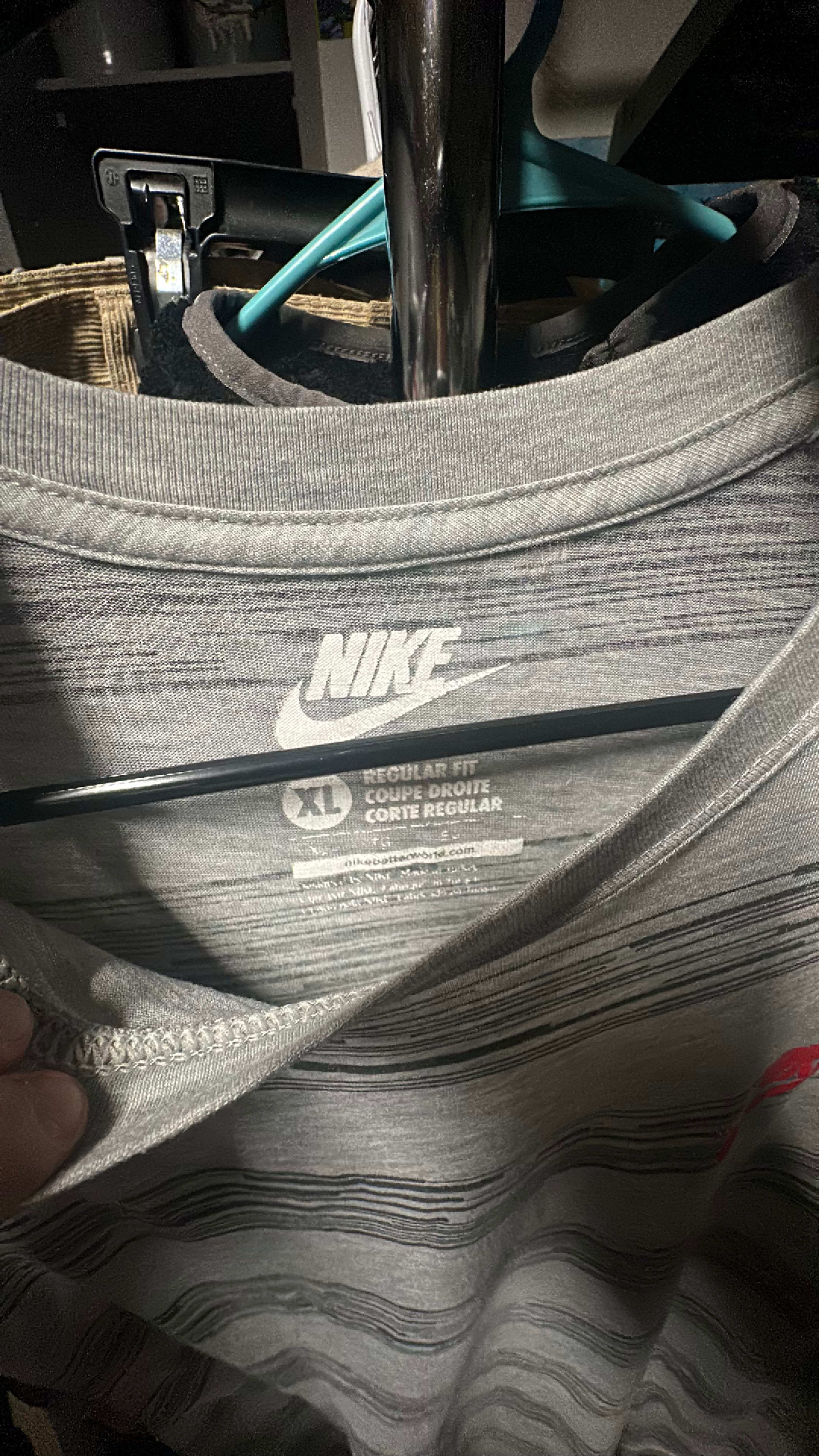 Nike Men's Regular Fit T-Shirt Red/Gray size XL  - Image 2